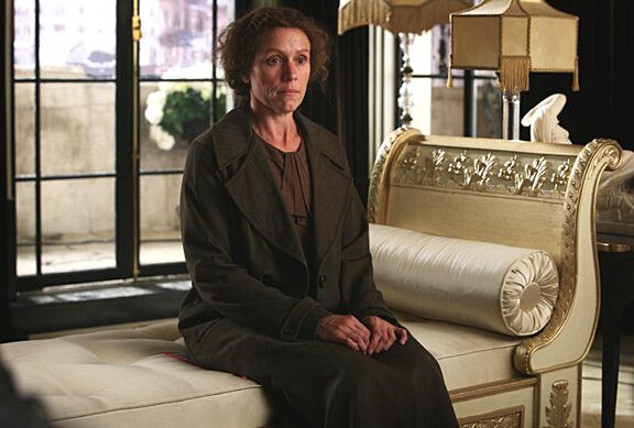 Miss-Pettigrew-Lives-For-The-Day-20-Resized